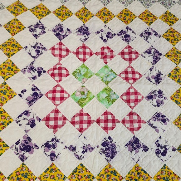 Vintage Handmade Patchwork Quilt Throw Blanket Teddy Bear Print Cottagecore - Picture 10 of 10